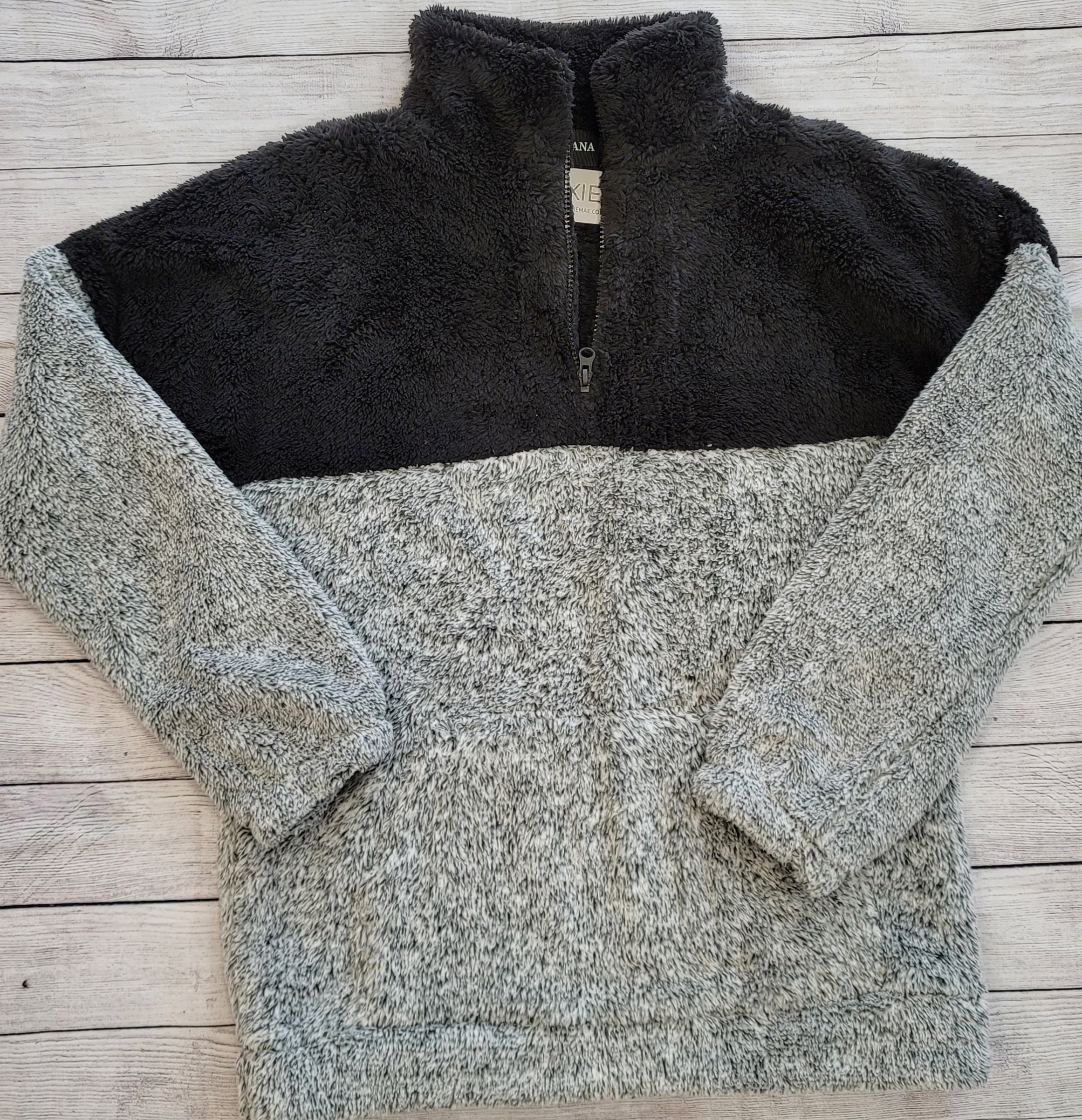 Emery Pullover